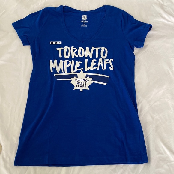 NWT CCM Toronto Maple Leafs V-Neck T-Shirt Women Size L - Picture 1 of 8